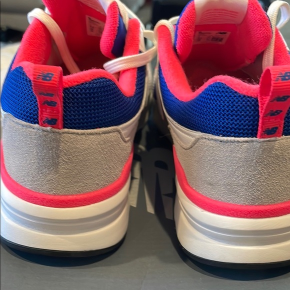 New Balance Kids' White and Blue Sneakers - Picture 6 of 15